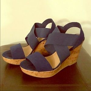 American Eagle Wedges